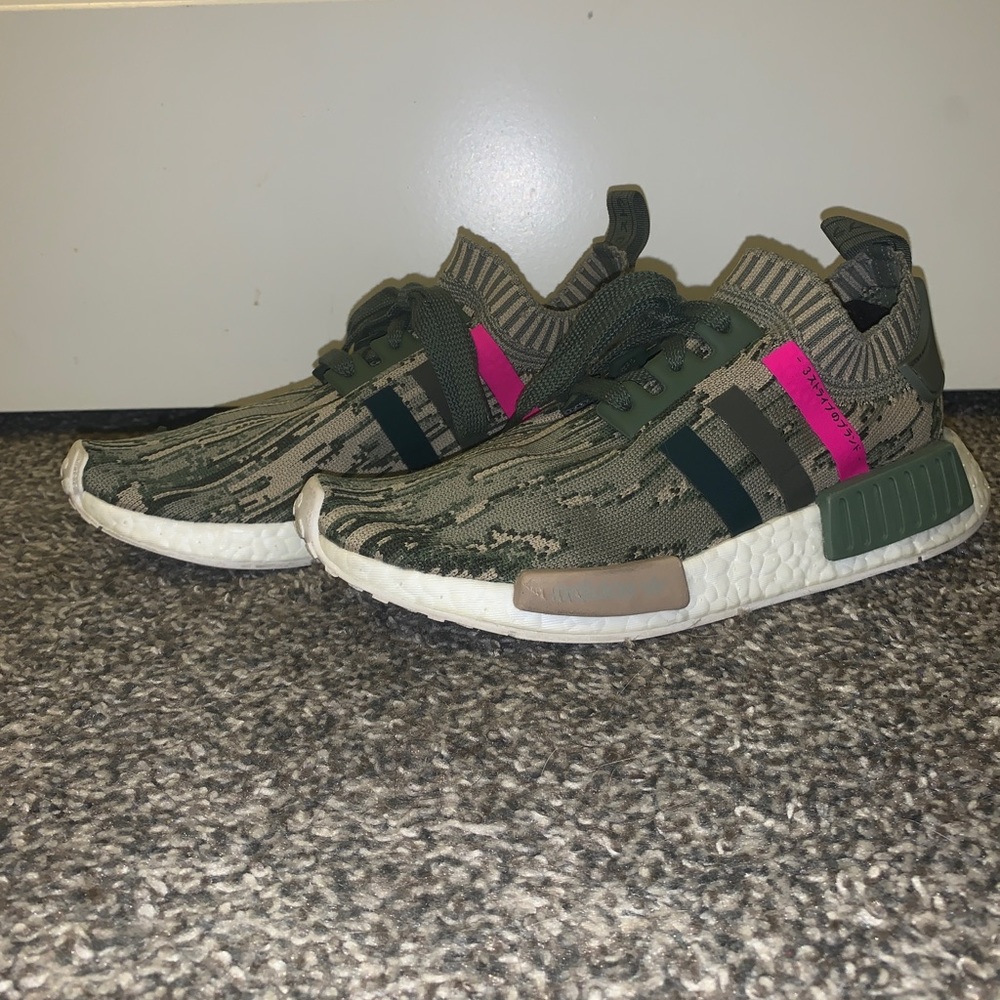 Adidas NMD r1 Glitch Camo
